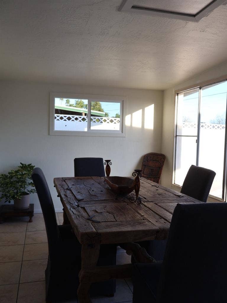 Looking for 2 roommates in Tempe