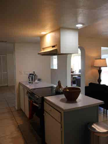 Looking for 2 roommates in Tempe
