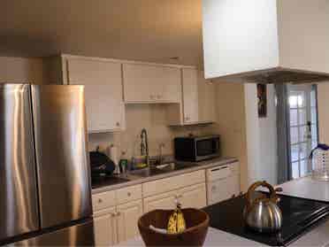 Looking for 2 roommates in Tempe