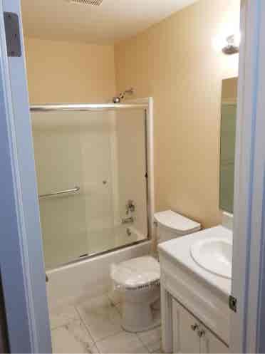 Looking for female roommate :)