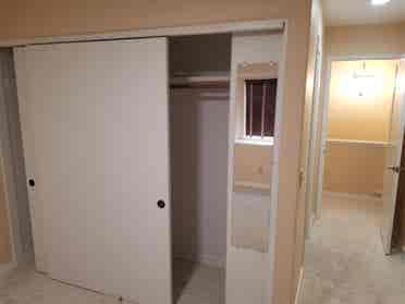 Looking for female roommate :)