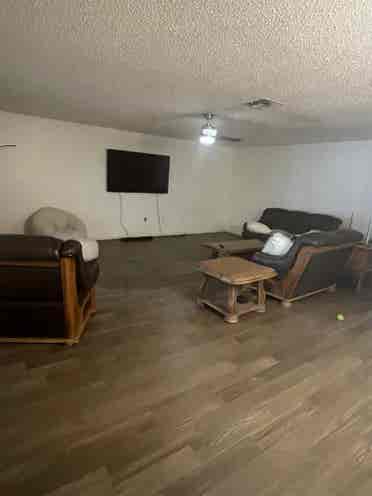 Room with private bath Útil incl