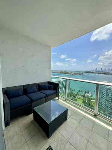 Flamingo Point,  Sq Ft Condo