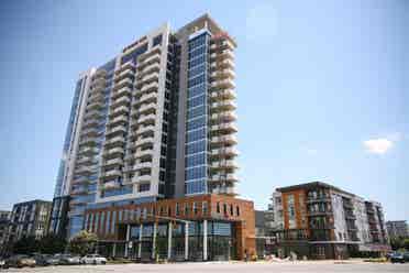 Lease Takeover at Uptown