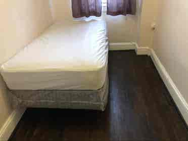 Small room in Shared House