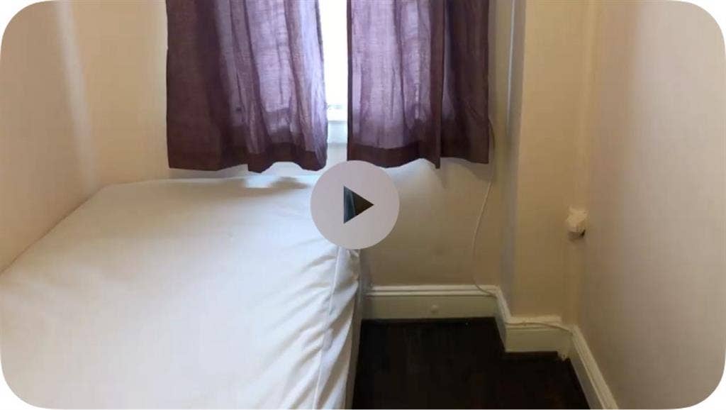 Small room in Shared House