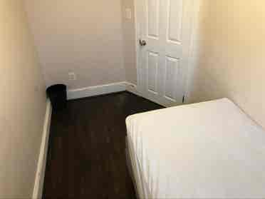 Small room in Shared House