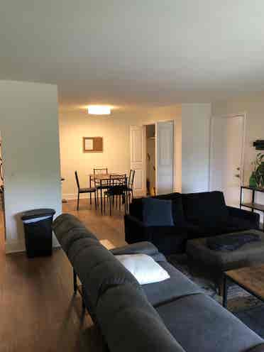Looking for 3rd roommate, Rent $