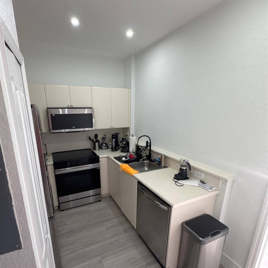 Room in a great location Miami