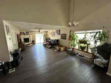 Room in Timber ridge neighborhood
