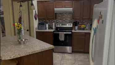 1 rm available females preferred