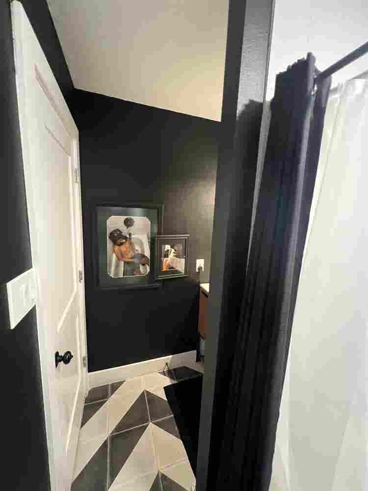 Private room (Female preferred)