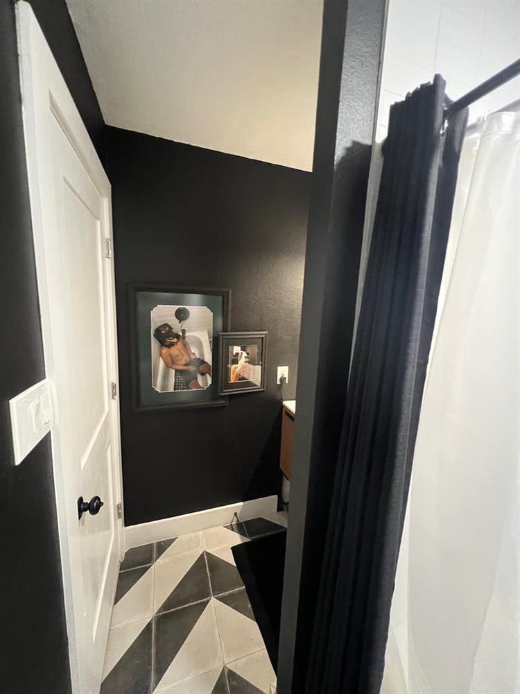 Private room (Female preferred)