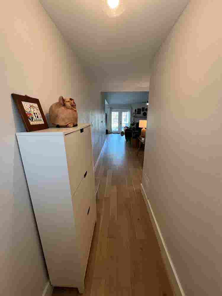 Private room (Female preferred)