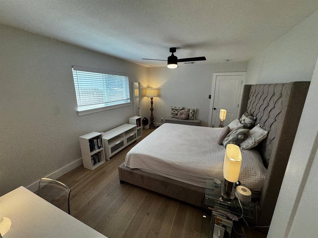 master bedroom (Female preferred)