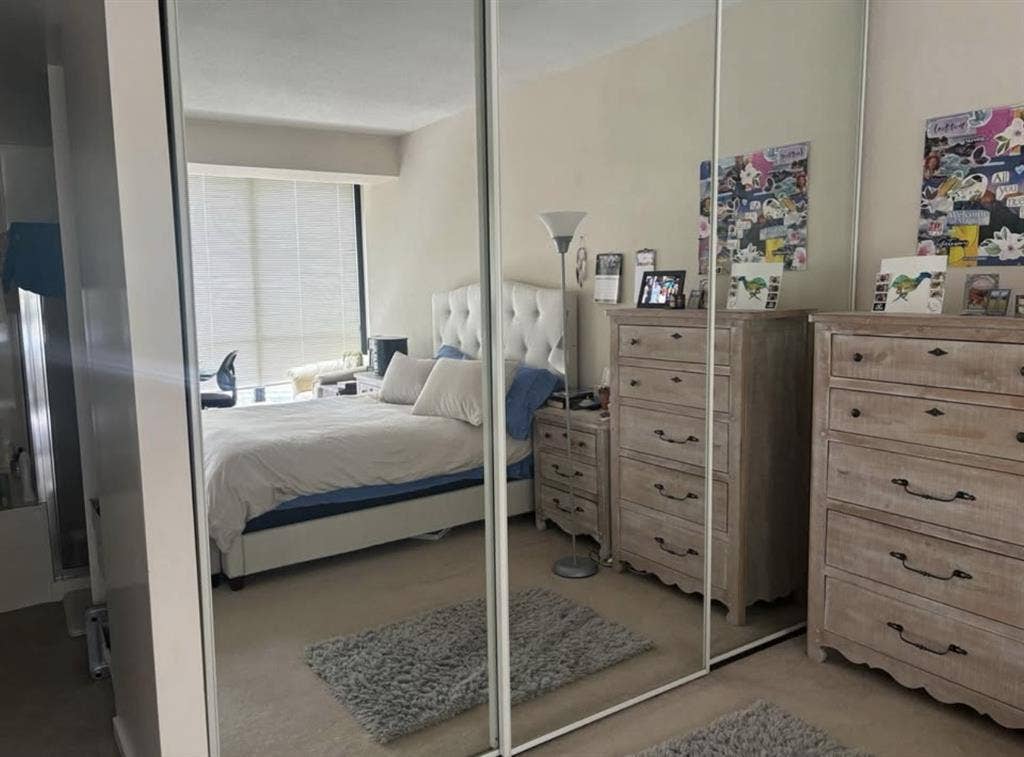 2 bedroom
pent house apartment