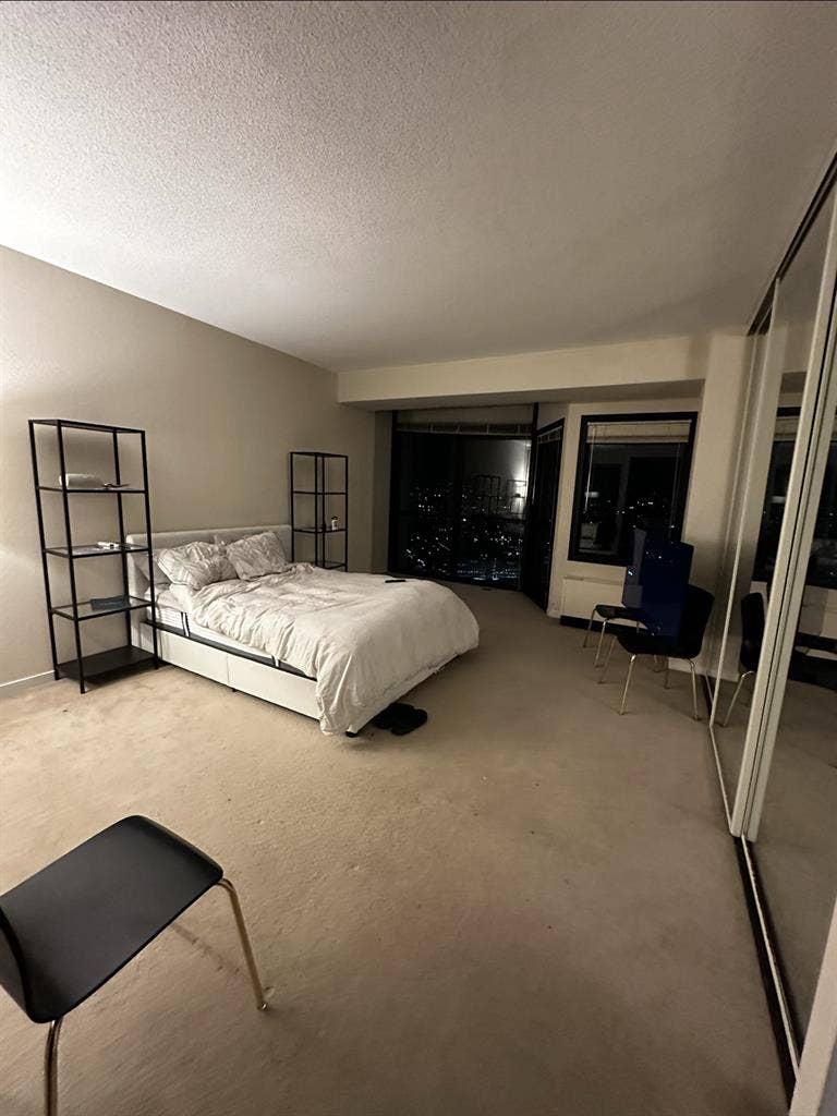 2 bedroom
pent house apartment