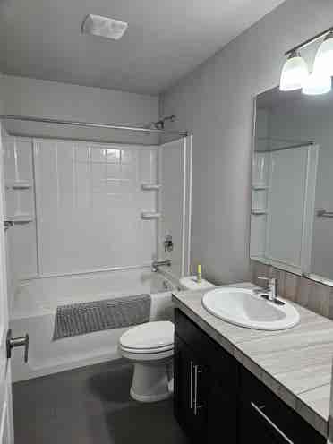 Room for Rent in Modern Townhouse