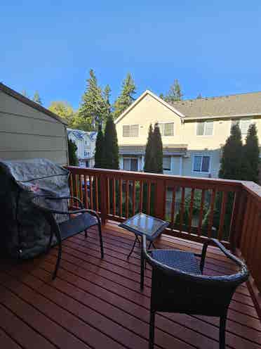 Room for Rent in Modern Townhouse