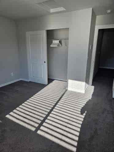 Room for Rent in Modern Townhouse