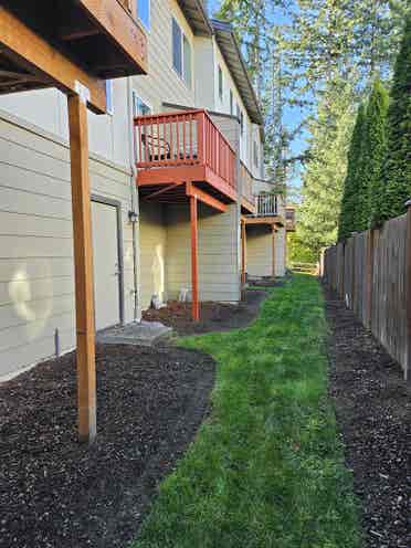 Room for Rent in Modern Townhouse