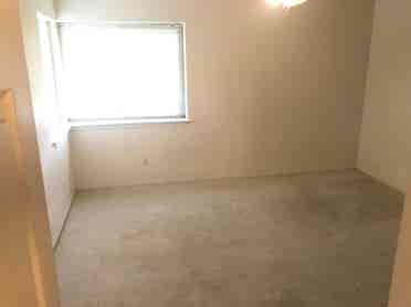 Looking for roommate!(private room)