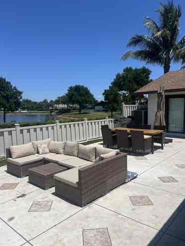 CLEAN , QUITE 2 ROOMMATES IN BOCA
