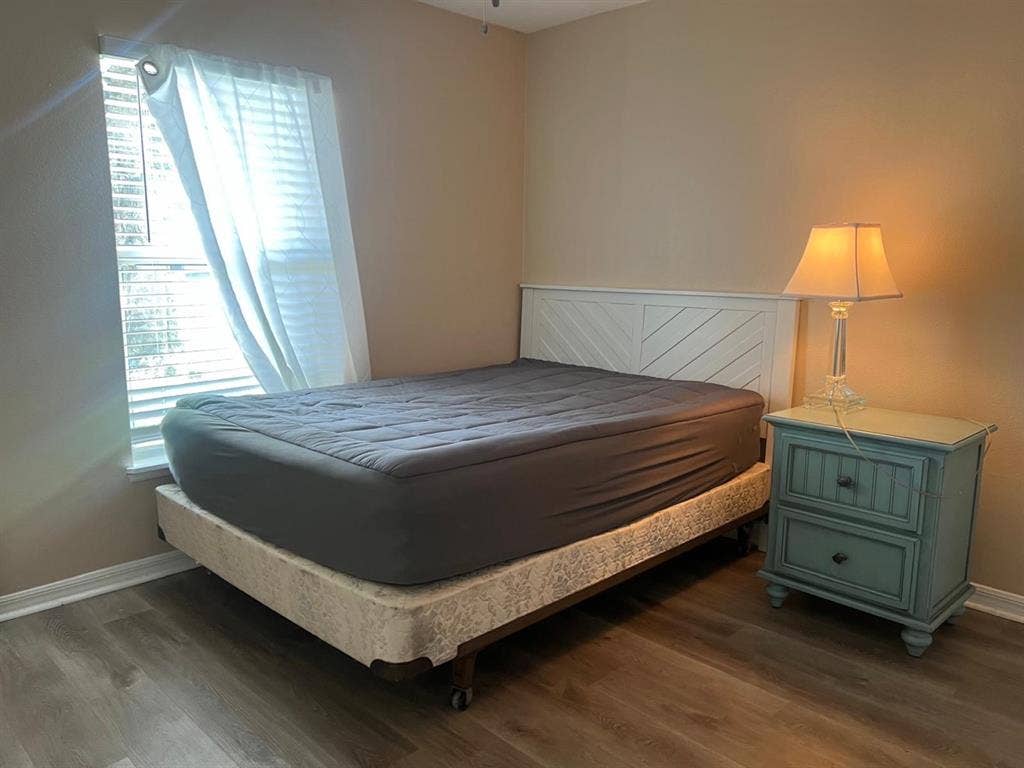 Private furnished room near UCF
