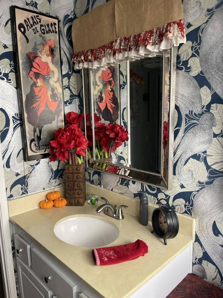 Furnd. Room/bath in private home
