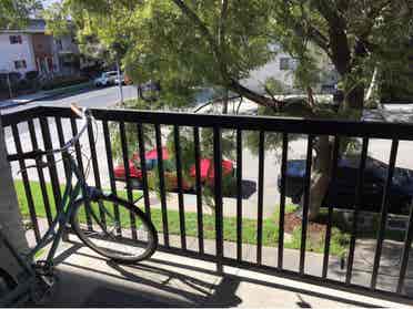Large Brentwood Bdrm w/Prvt Bath