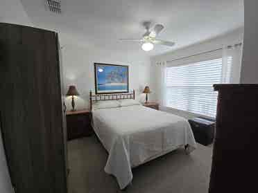 ROOM FOR RENT FOR LADY