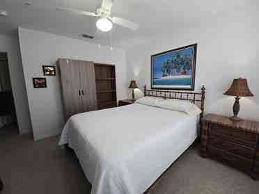 ROOM FOR RENT FOR LADY