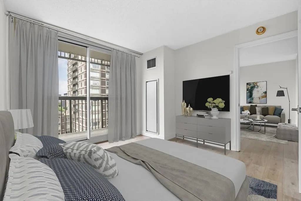 Condo in Cambridge Downtown