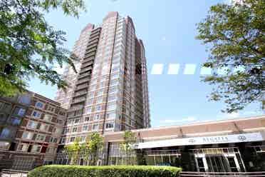 Condo in Cambridge Downtown