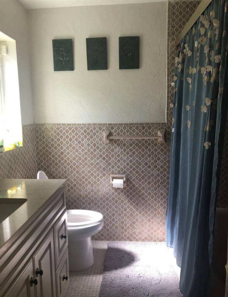Rm 4rent Kendall
/5 min to Baptist