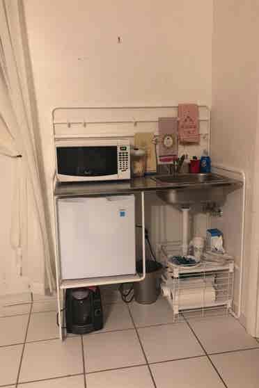 Rm 4rent Kendall
/5 min to Baptist