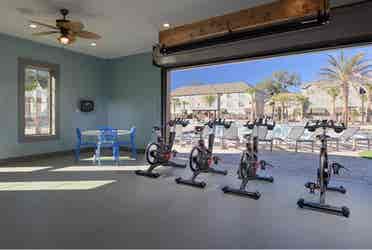 SUBLEASE AT RETREAT GVILLE