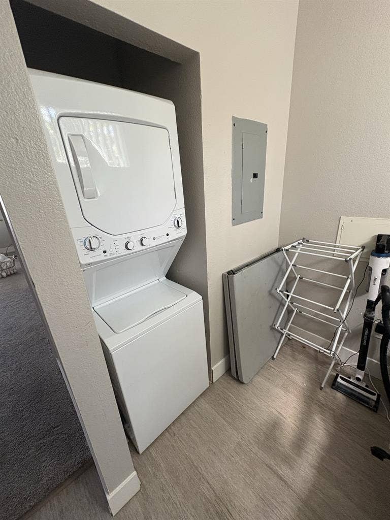 Spacious, Bright Room