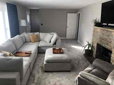 Room for rent in Hopkins house