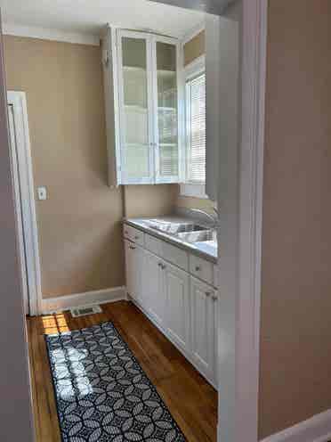 Furnished 2BR in Riverside to Share