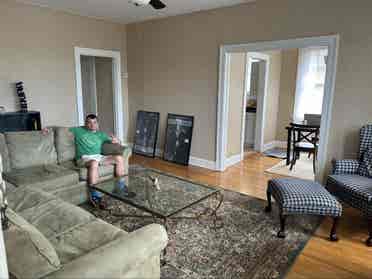Furnished 2BR in Riverside to Share
