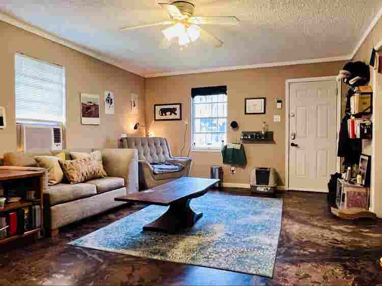 Roomie: furnished cozy wood/mod 2BR