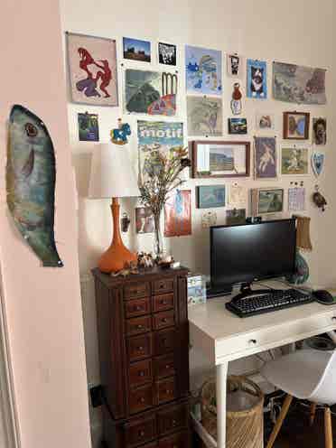2 rooms available for lease