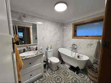 Female Roommate Wanted - Chelsea
