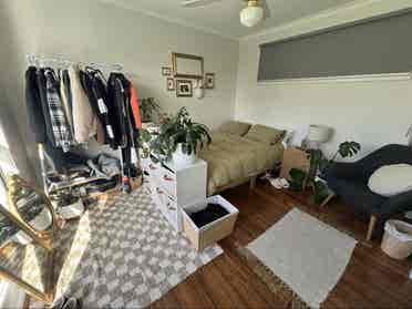 Female Roommate Wanted - Chelsea