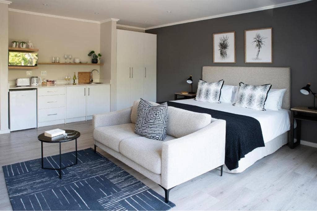 Cozy Shared Studio for Rent