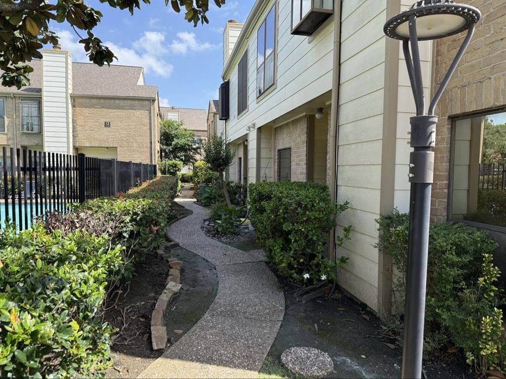 3 bedroom townhome medical center