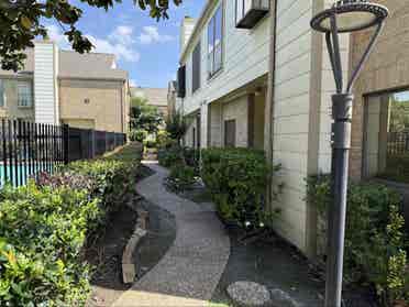 3 bedroom townhome medical center