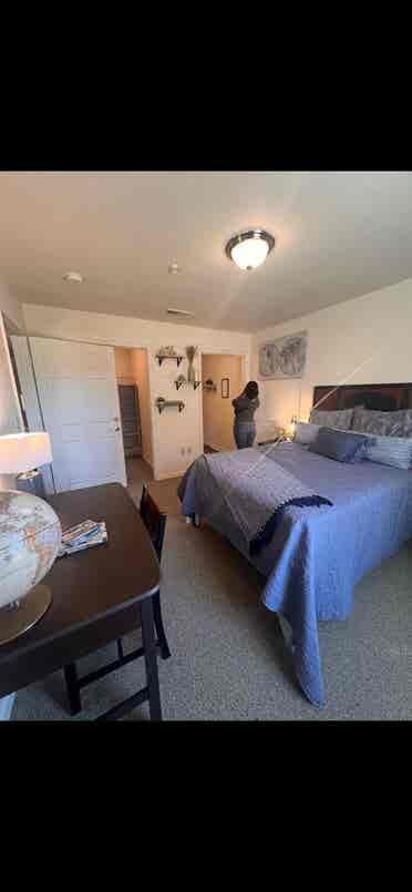 3 ROOMS AVAILABLE FOR SUBLEASE!!