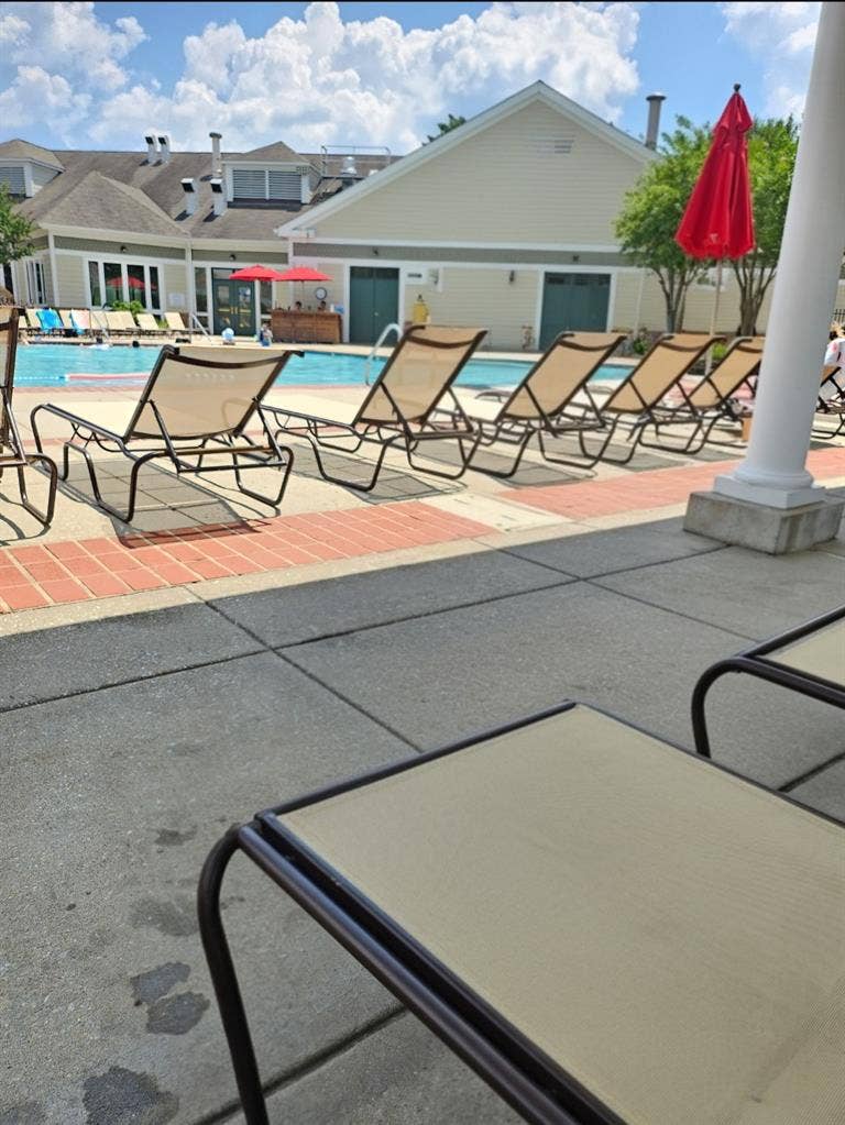 Private room w/ connected full bath